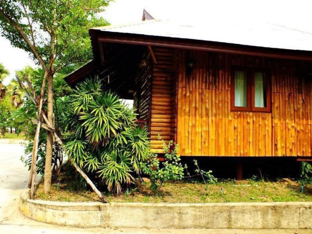 Siam River Resort Chaiyaphum Exteriér fotografie